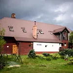 Osmelakowa Dolina Farm stay *