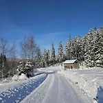 Osmelakowa Dolina Farm stay *