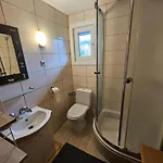 Osmelakowa Dolina Farm stay *