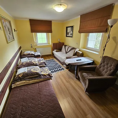 Osmelakowa Dolina Vakantieboerderij *