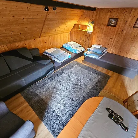 Osmelakowa Dolina Vakantieboerderij Spalona